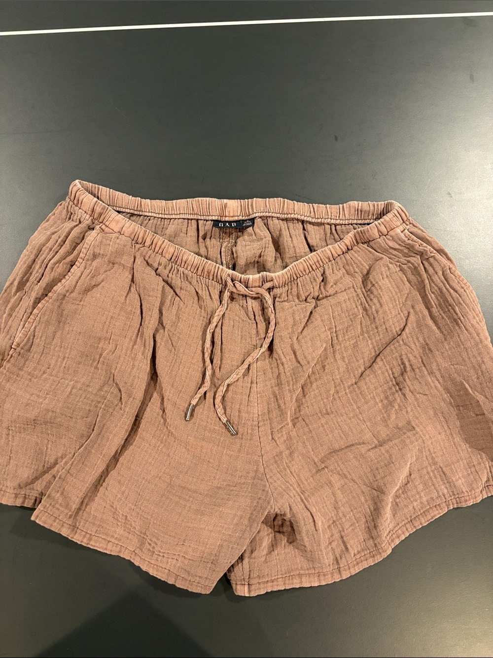 Brown medium petite woven shorts